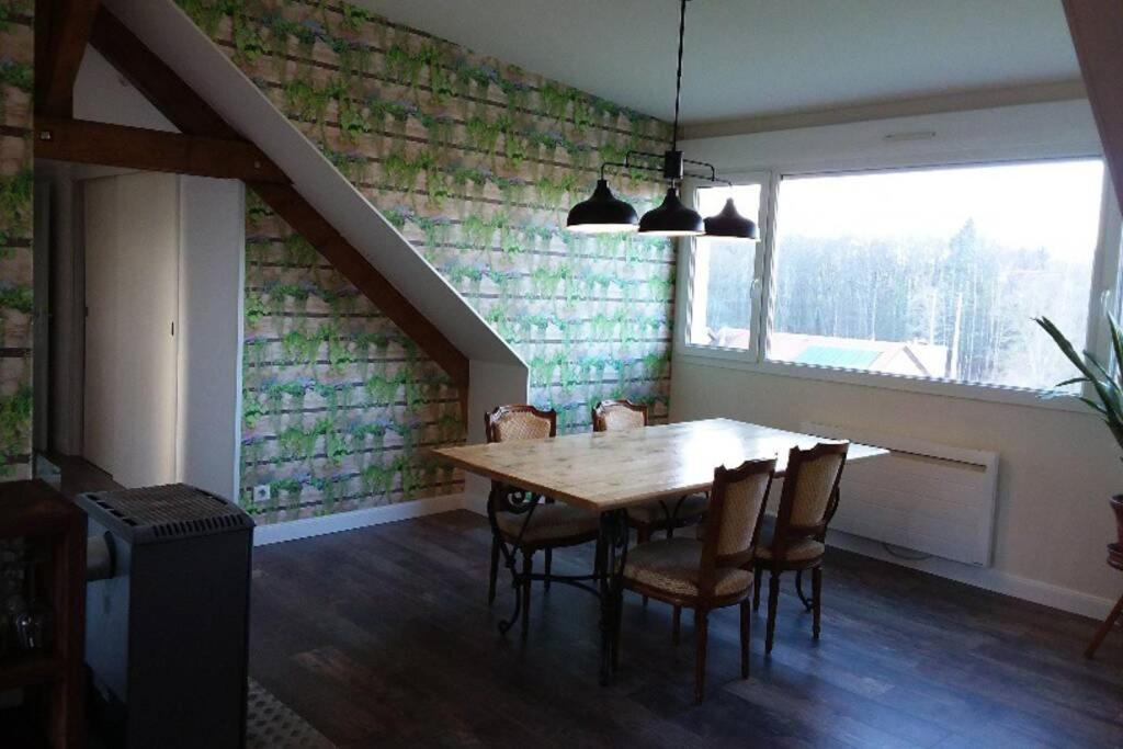 Appartement Lumineux, Calme Et Panoramique !! Pouligney-Lusans Esterno foto