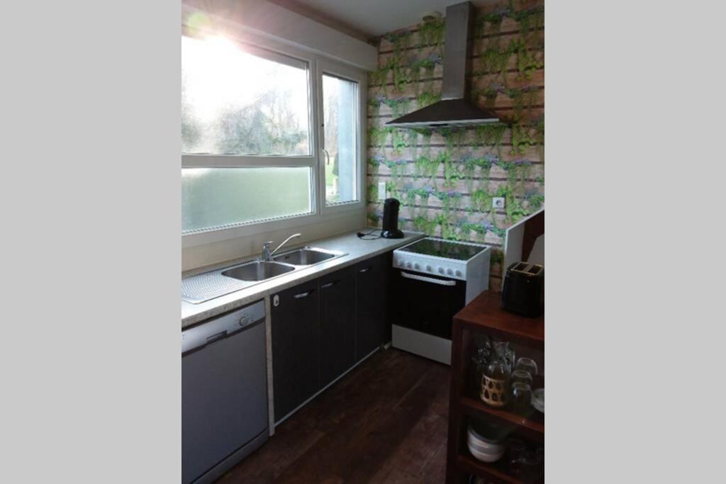 Appartement Lumineux, Calme Et Panoramique !! Pouligney-Lusans Esterno foto